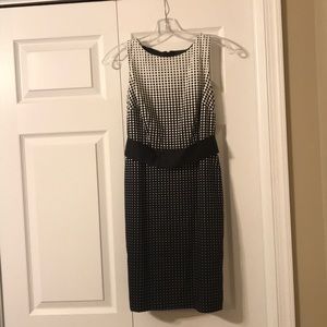 Ann Taylor Petite knee-length, sleeveless dress